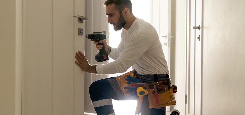 Mailbox Lock Installation Expert in Strawberry, California