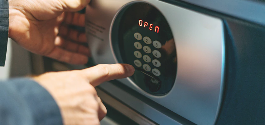 Cash Safe Openers in Strawberry, California
