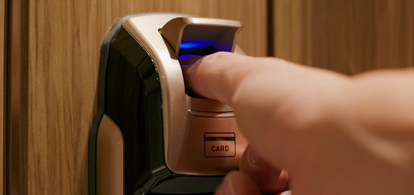 Fingerprint Door Locks Replacement in Strawberry, CA