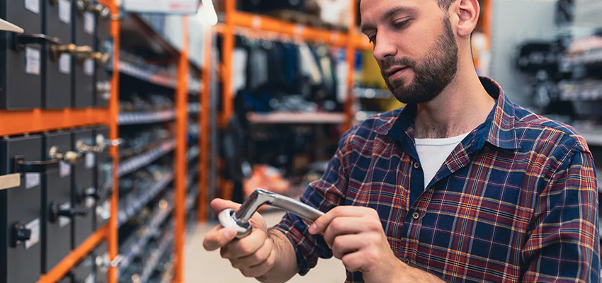 Locksmith For Retail Stores Lockout Services in Strawberry, California