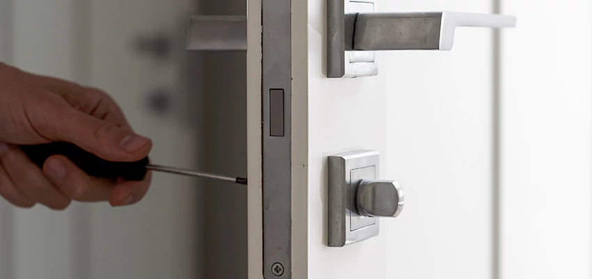Key Programming Locksmith Open Now in Strawberry, California